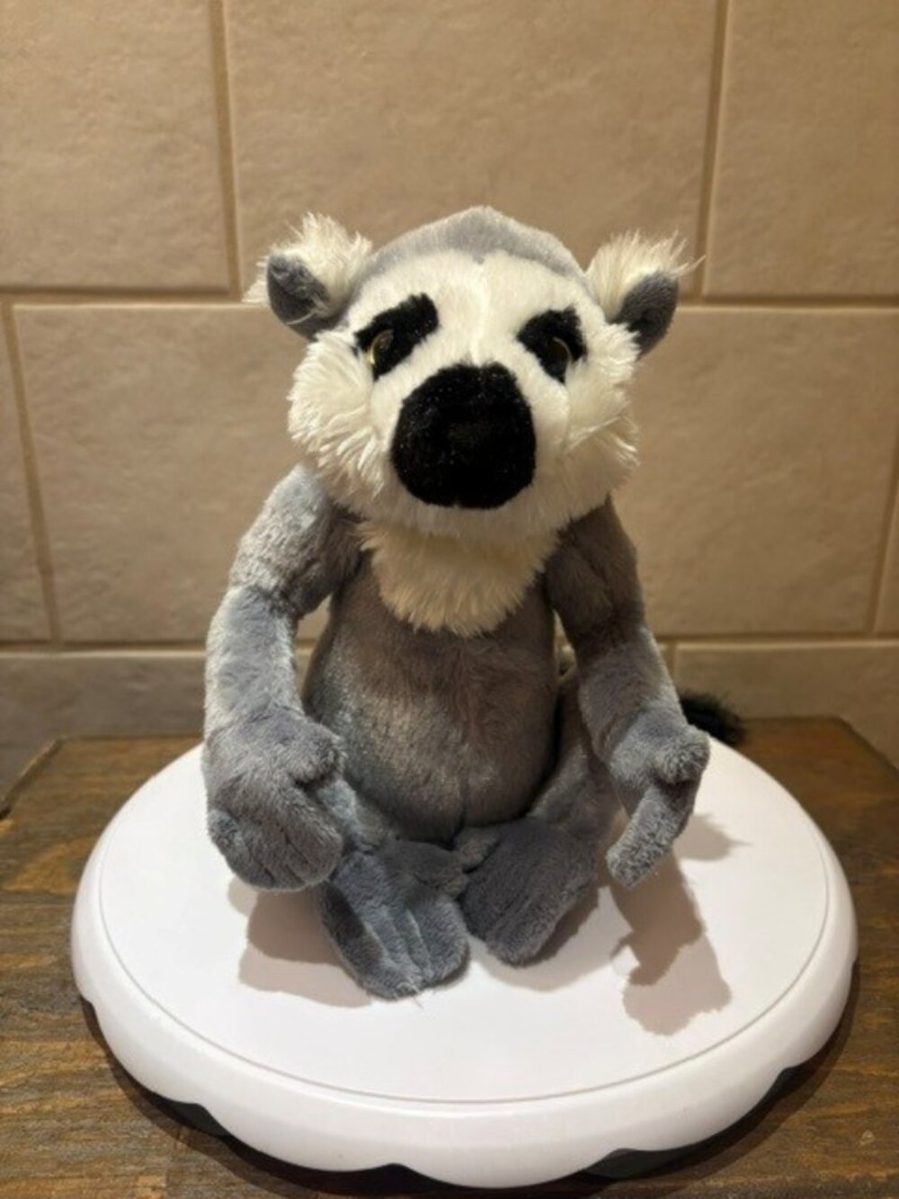 2010 RETIRED Ganz Webkinz Ring Tail Lemur 9" Plush NO CODE